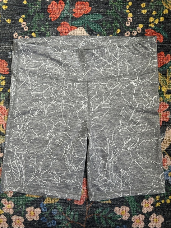 GAP Pants - Gap Floral High-Waisted Bike Shorts, Size Large